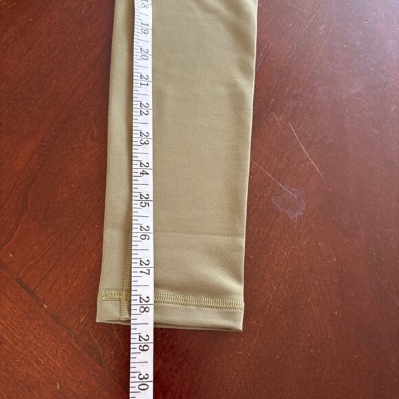 FLEO Activewear NWT El Toro 28” Leggings  Shadow Sage Green Size Small - Picture 10 of 11